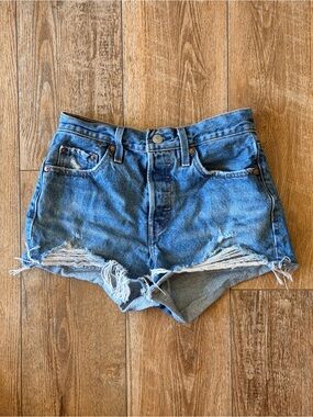 Levi’s High-Rise Distressed Blue Denim Women’s Shorts